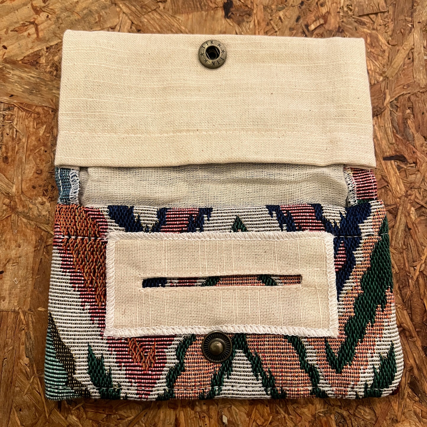 הדגם הראשון