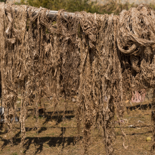 בד ההמפ בתהליך ייצור מסורתי