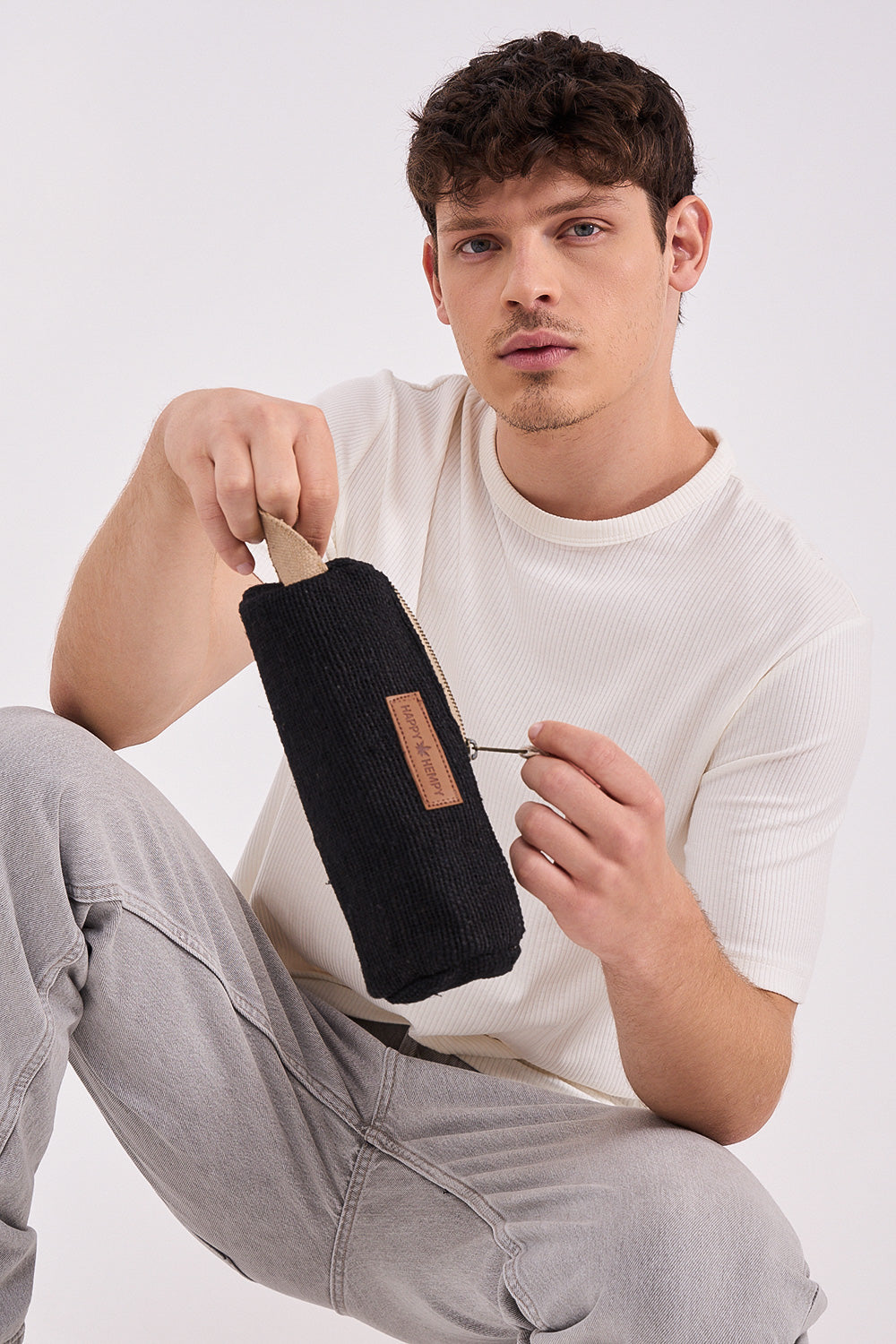 קלמר בצבע שחור