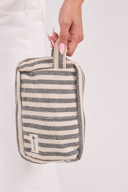 תיק איפור שחור לבן