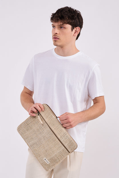 קייס ללפטופ בצבע בז׳