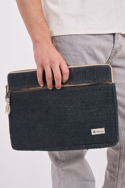 קייס ללפטופ בצבע אפור כהה