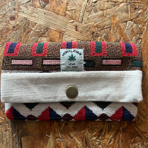 הדגם השש עשרה