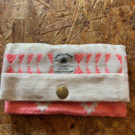 הדגם השש עשרה