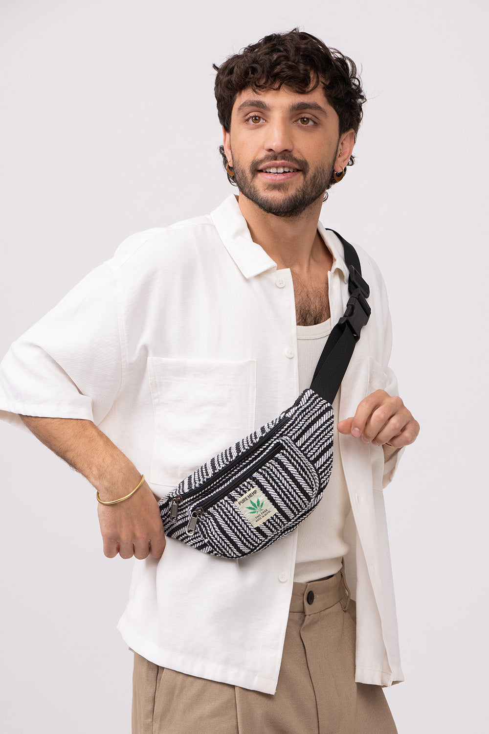 פאוץ׳ פסים  שחור לבן