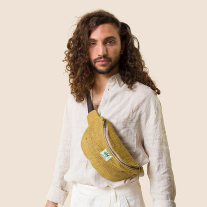 פאוץ׳ גדול בצבע צהוב - מבצע