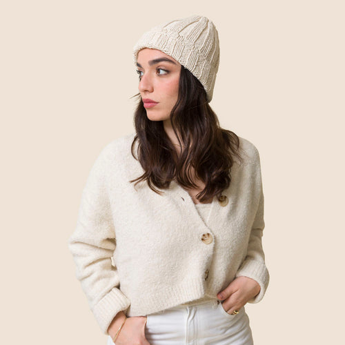 כובע צמר בצבע שמנת